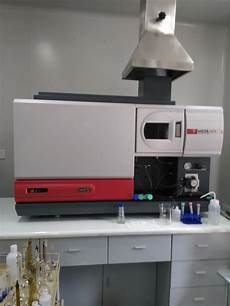 电化学分析电化学分析,请描述电化学分析中的离子选择性电极应该具有